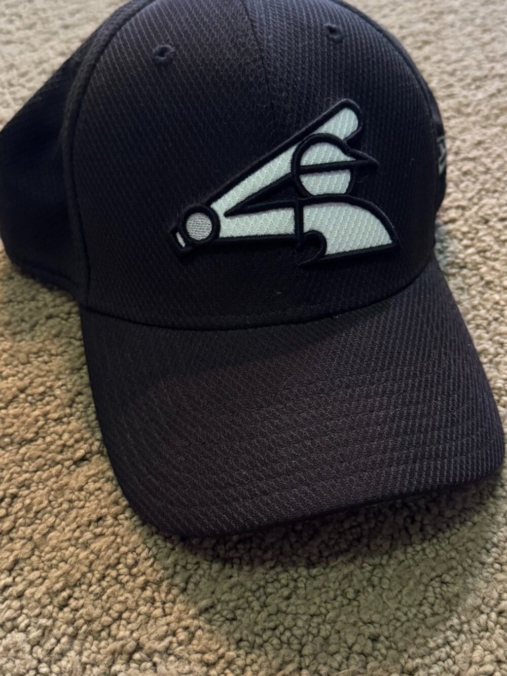 New Era Chicago White Sox Retro 1983 Logo Black Hat Medium/Large